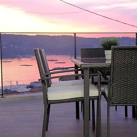 Hotel Mirador Ria De Aldan 4*